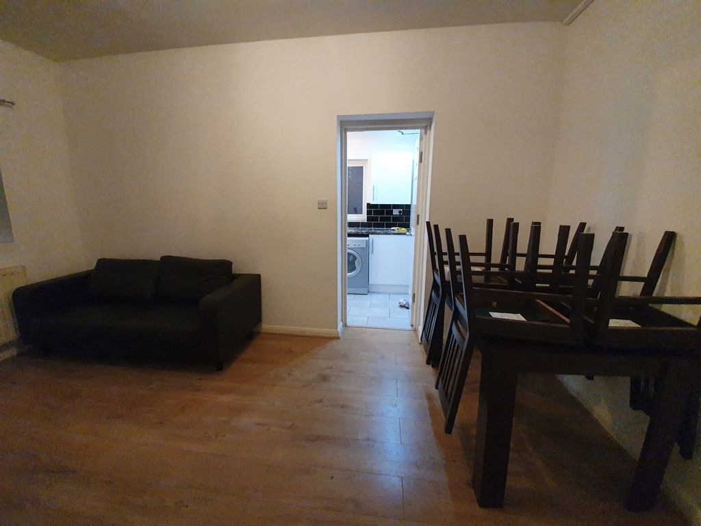 Property photo 2 of 9 Gallery