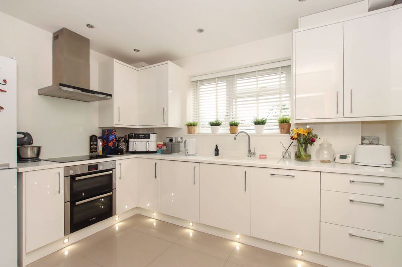 Property photo 2 of 18 Photo 6