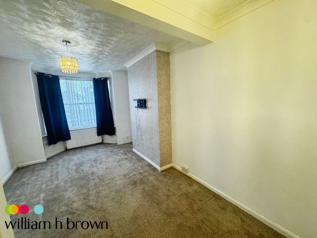 Property photo 2 of 9 View