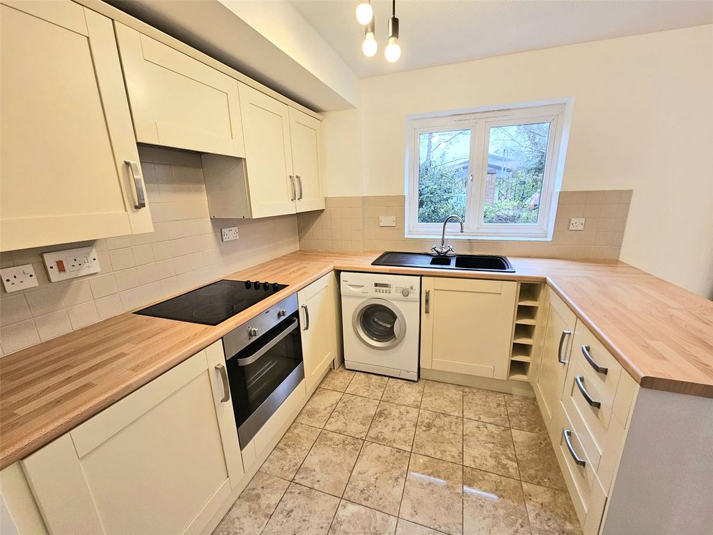 Property photo 3 of 7 Picture No. 06