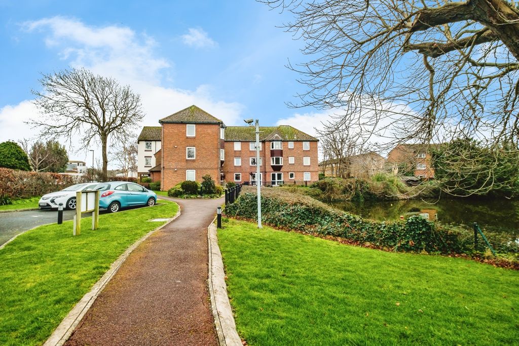 Property photo 2 of 21 Photo