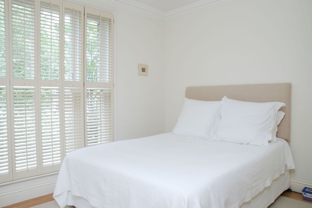Property photo 1 of 4