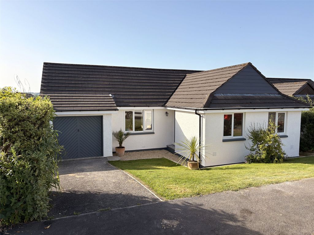 Property photo 1 of 13 1 - Picture No. 01