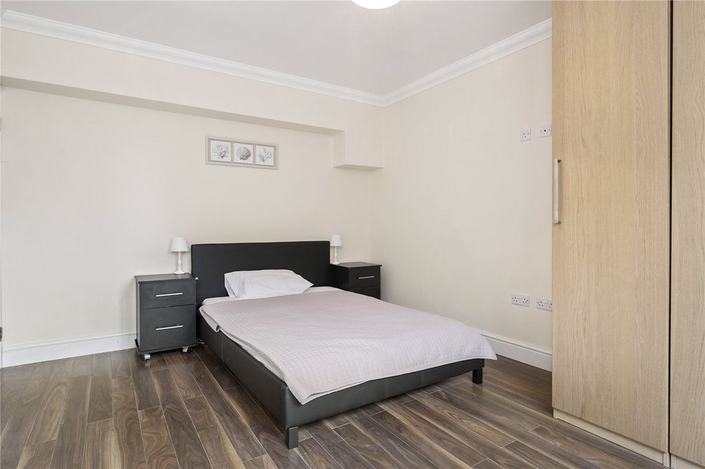 Property photo 3 of 12 Bedroom