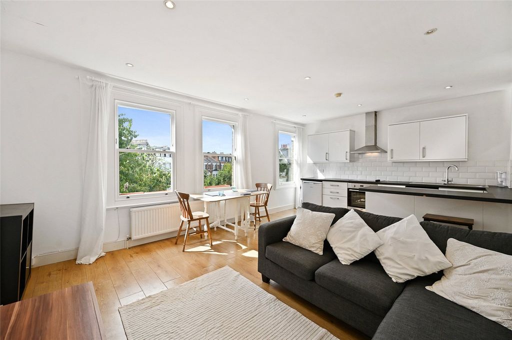 Property photo 1 of 7 Picture No. 17