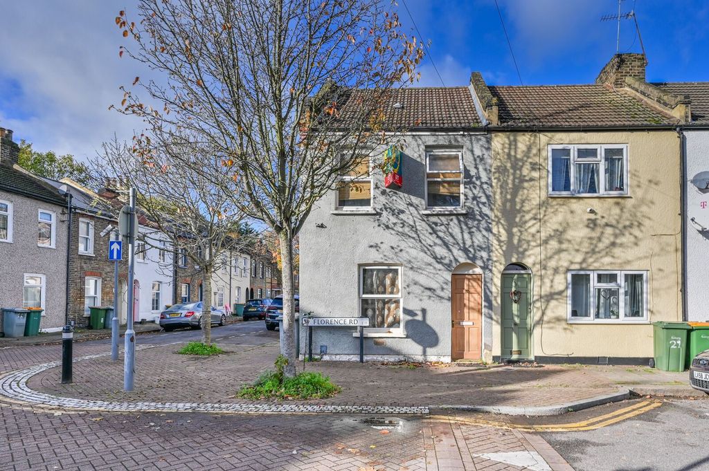 Property photo 1 of 7