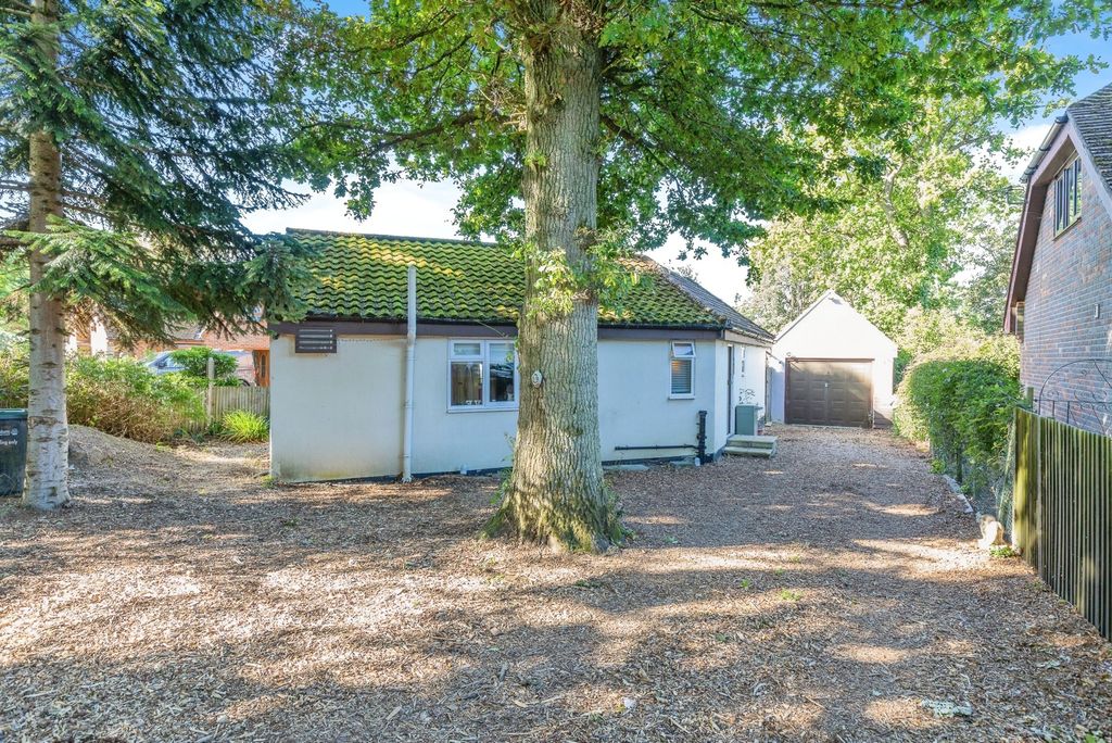 Property photo 2 of 17 Photo