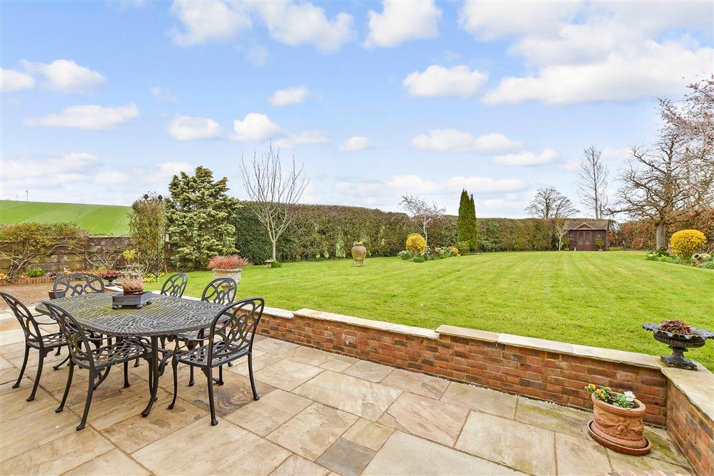 Property photo 2 of 16 Patio / Decking