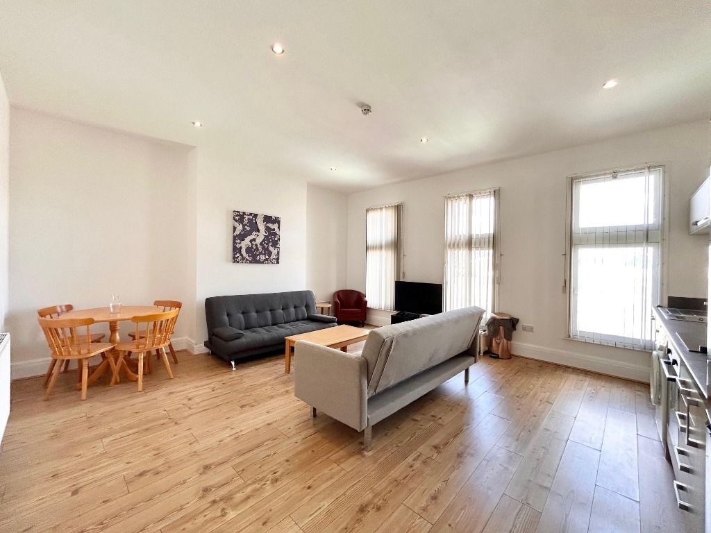 Property photo 3 of 7