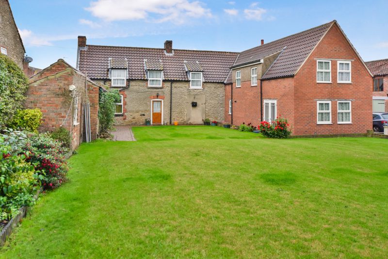 Property photo 1 of 18 Photo 15