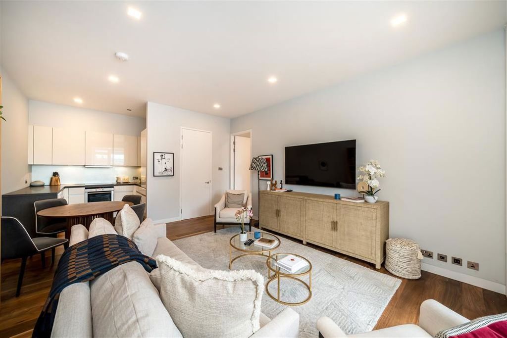 Property photo 3 of 6