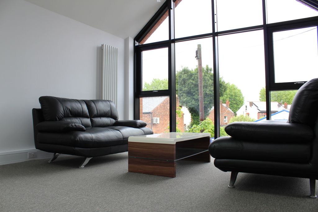 Property photo 3 of 3