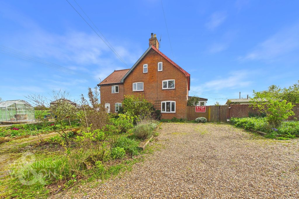 Property photo 1 of 28