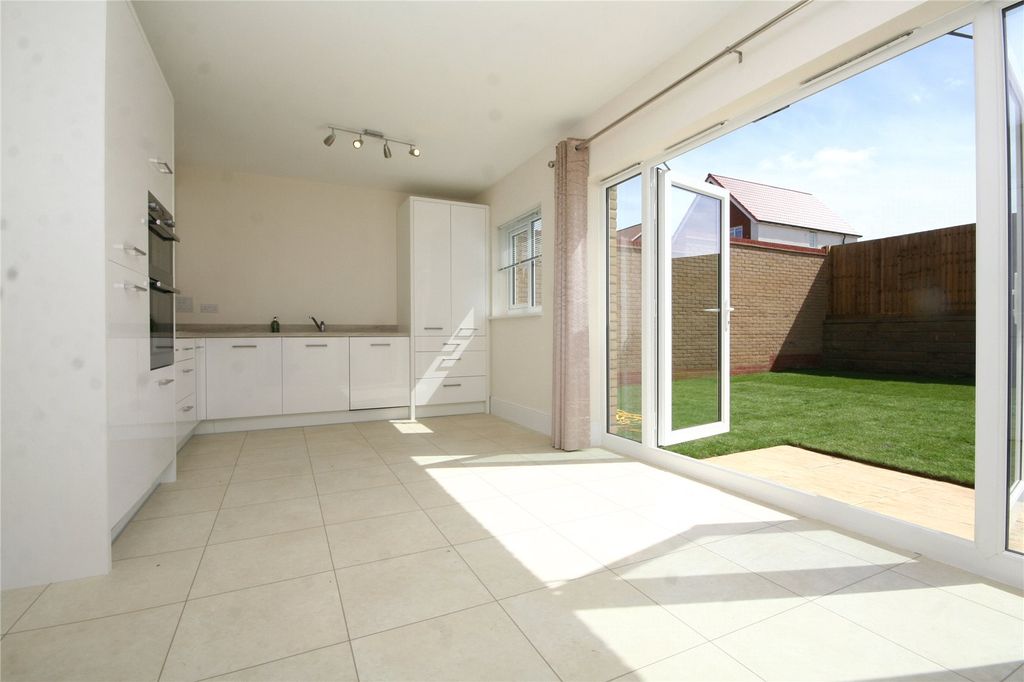 Property photo 1 of 16 Picture No. 26