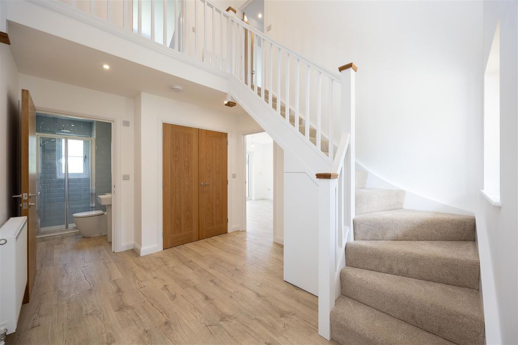 Property photo 2 of 16 Cranmore_Spence Willard-17.Jpg