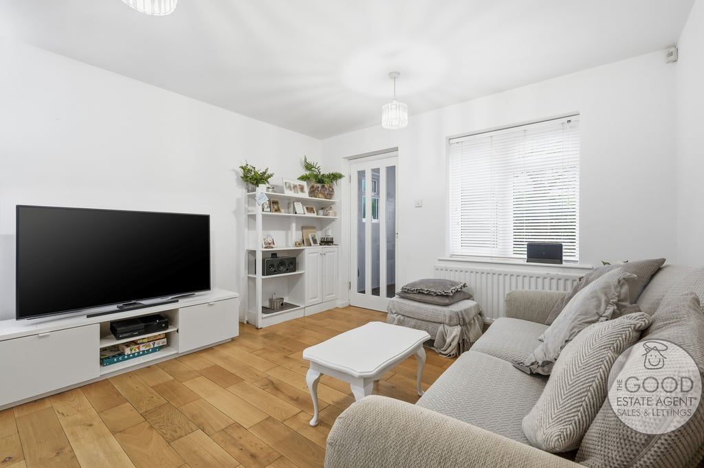 Property photo 2 of 14