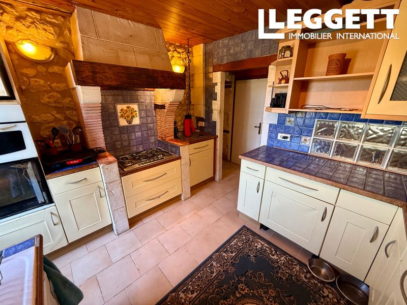 Property photo 2 of 10