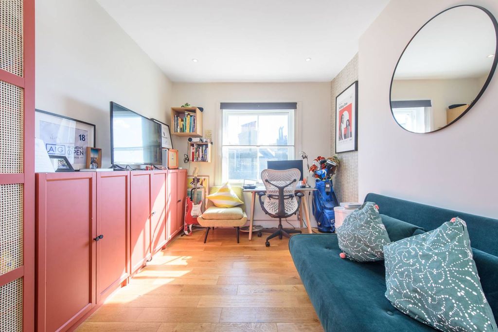 Property photo 3 of 8