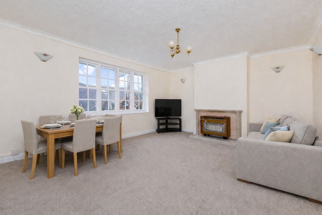 Property photo 2 of 9 4806125