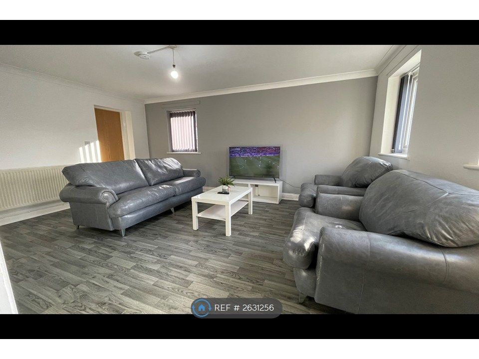Property photo 1 of 10 Lounge