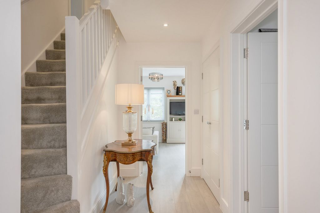 Property photo 3 of 21