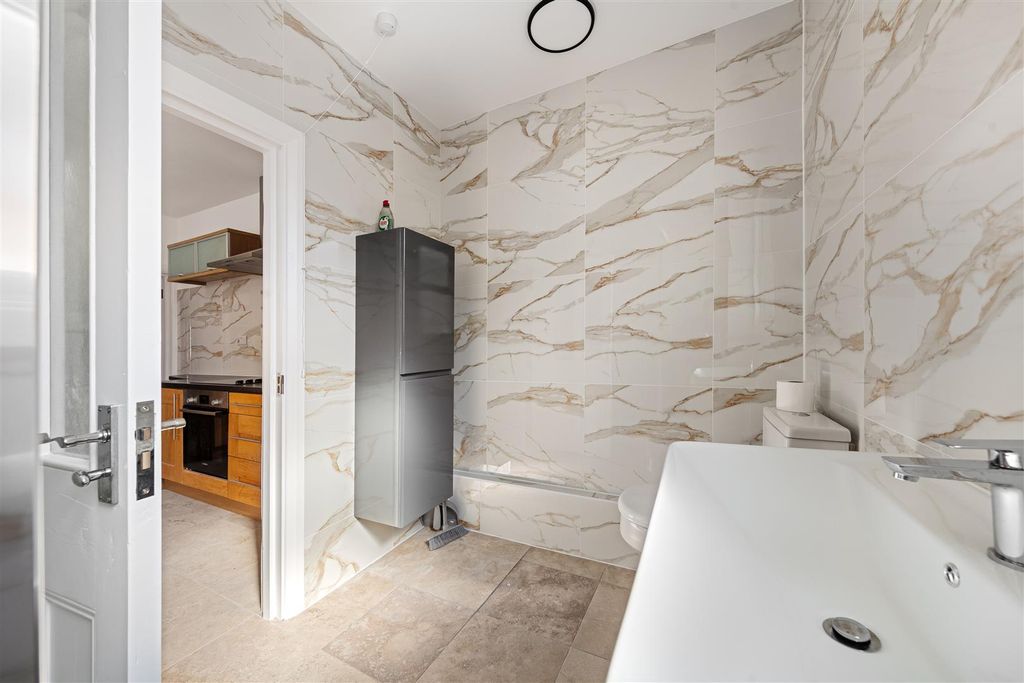 Property photo 3 of 9 094A2561.Jpg