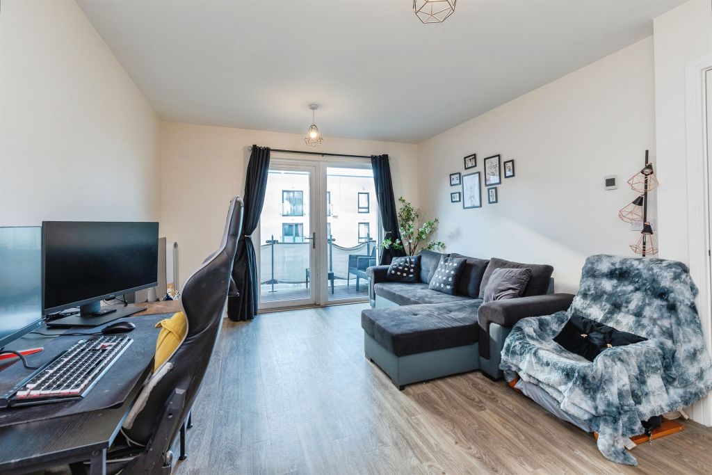 Property photo 3 of 7