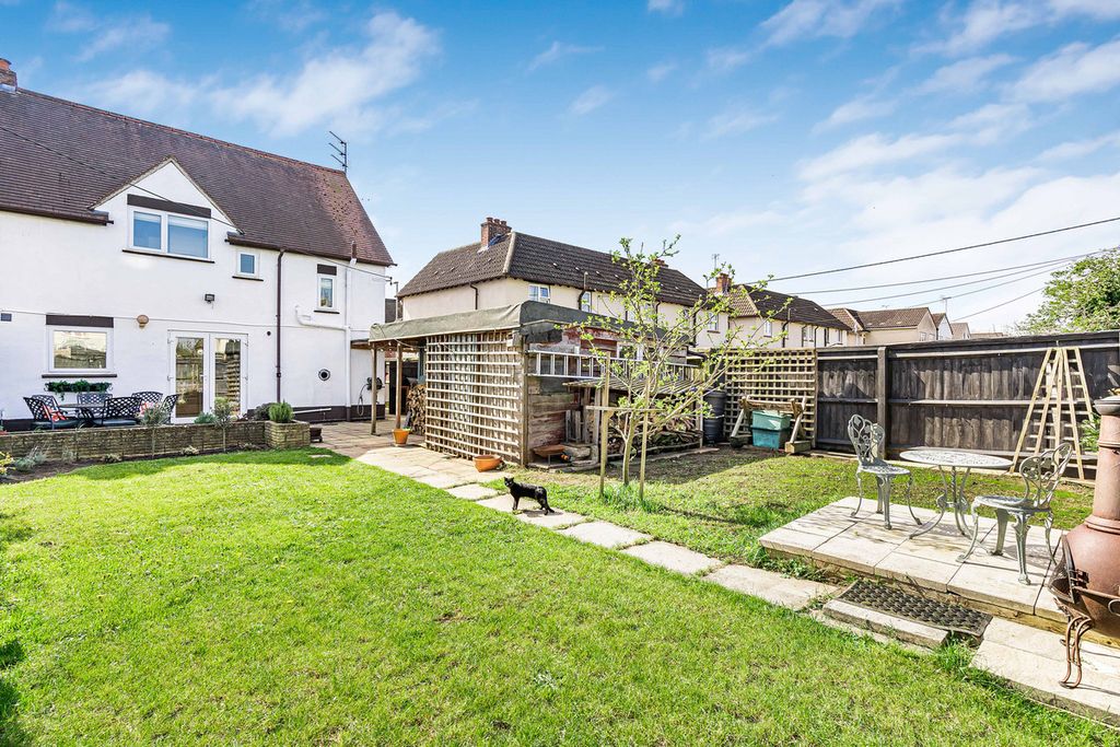 Property photo 2 of 18