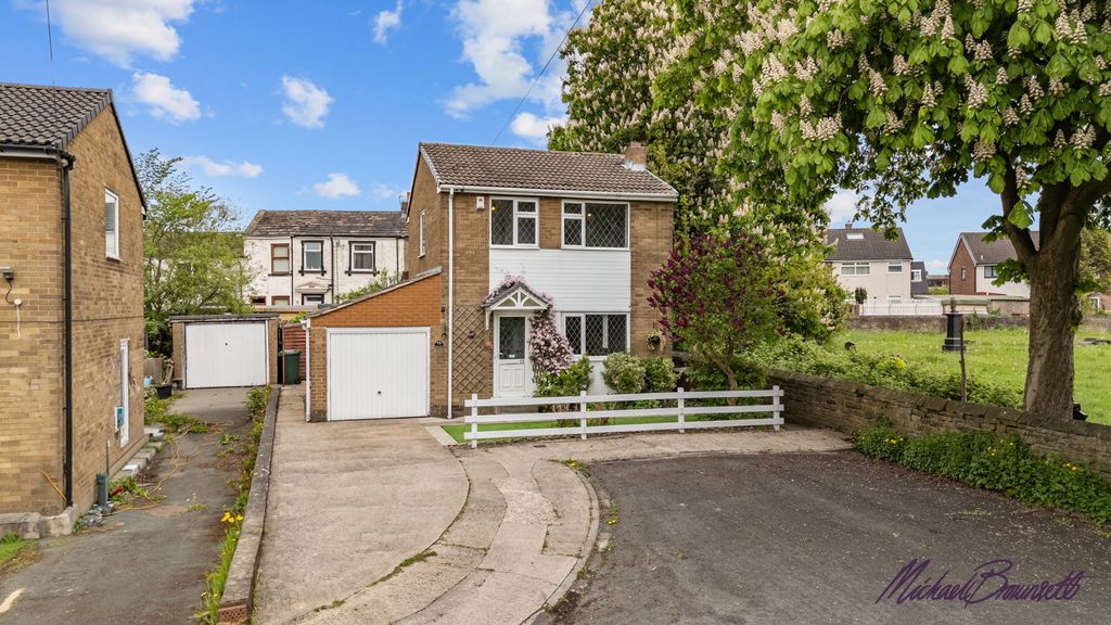 Property photo 1 of 25