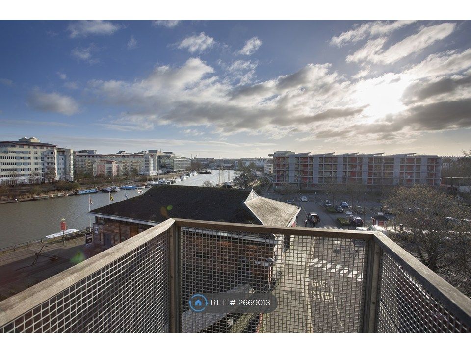 Property photo 1 of 27 Balcony Views Down The River