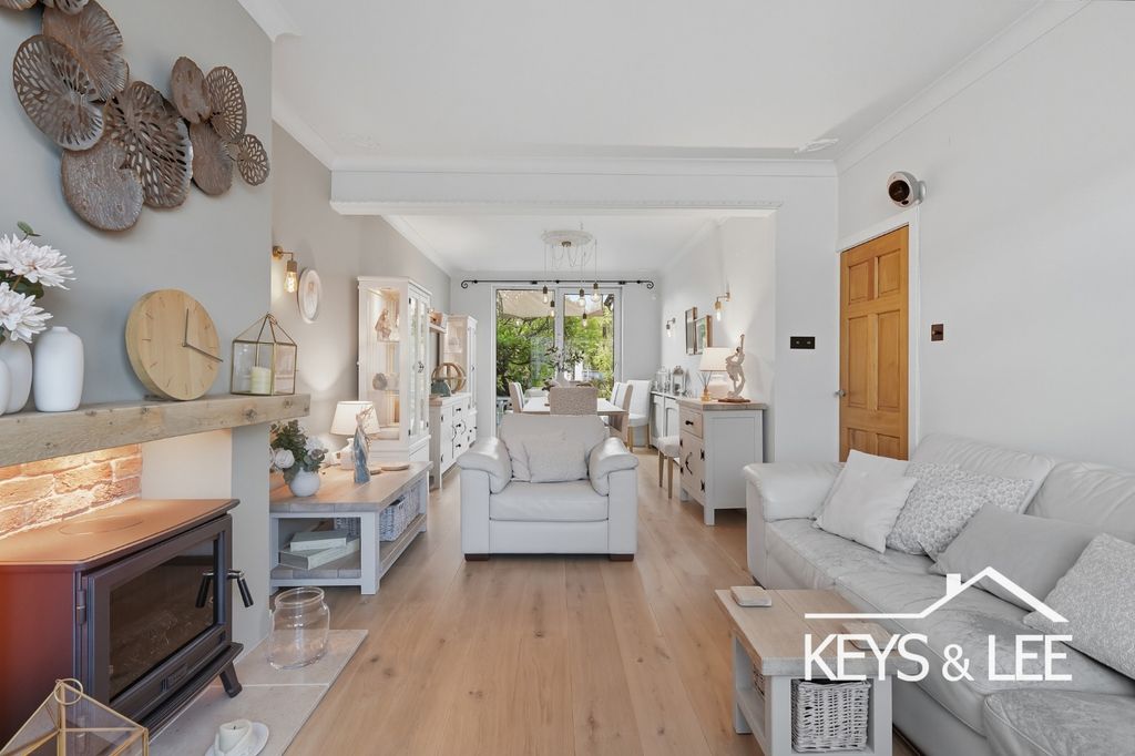 Property photo 3 of 19 4485985