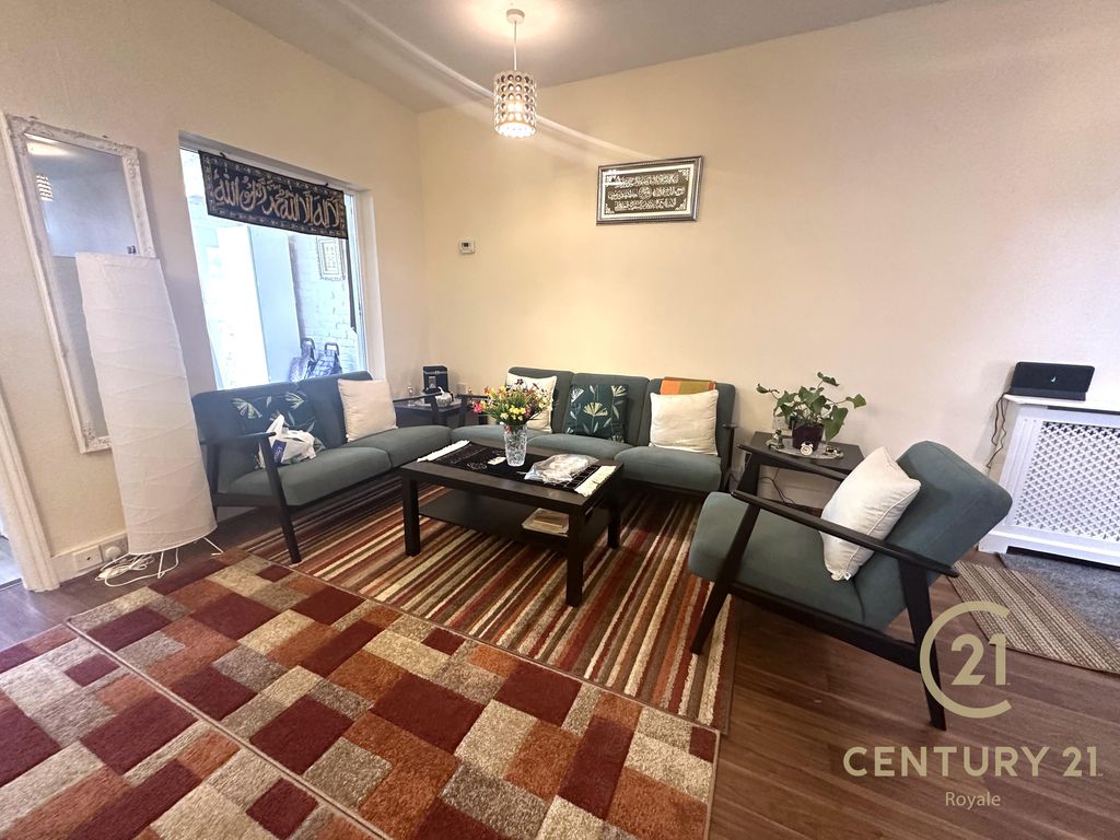 Property photo 3 of 10