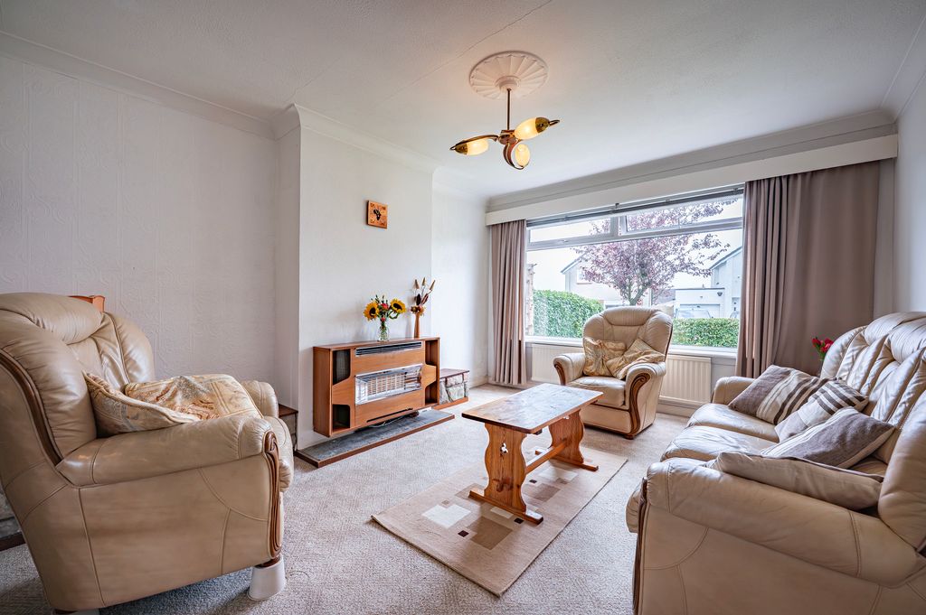 Property photo 2 of 41