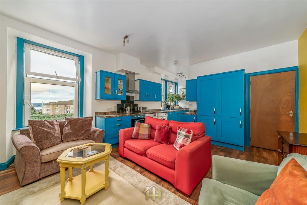 Property photo 2 of 16 1-R 28 Clepington Road 230726 Edit (16 Of 23).Jpg