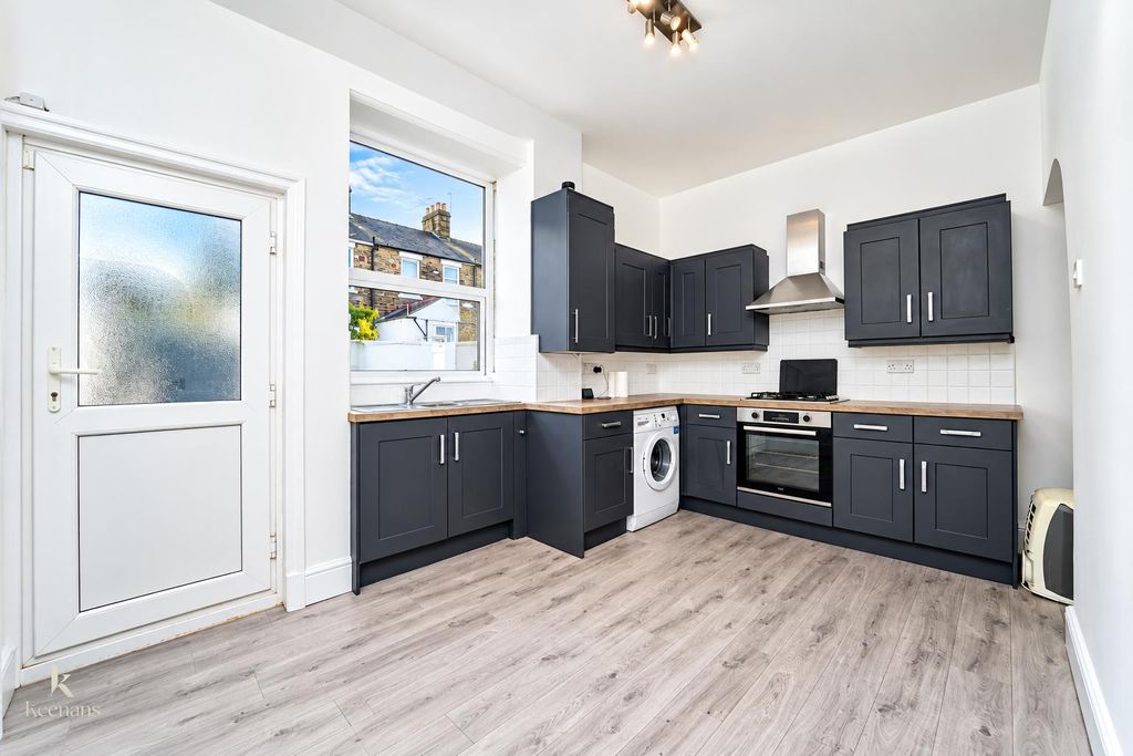 Property photo 3 of 16 Mayfair (1).Png
