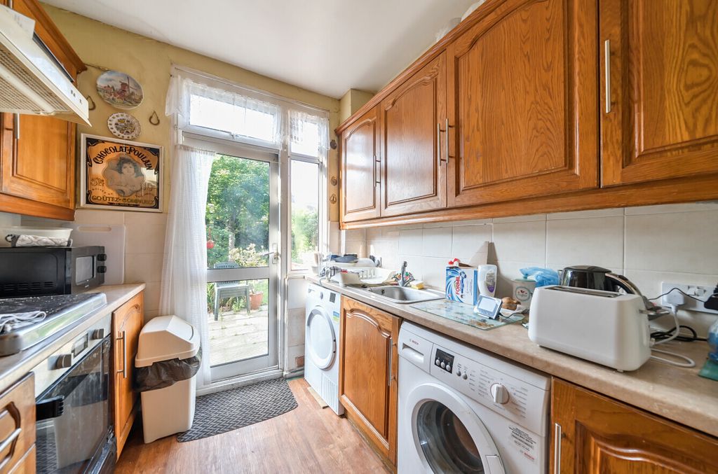 Property photo 3 of 13 Picture No. 05