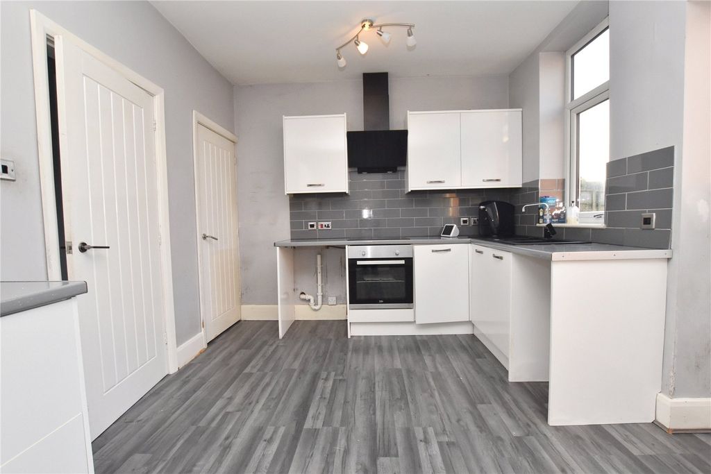 Property photo 3 of 12 Picture No. 09