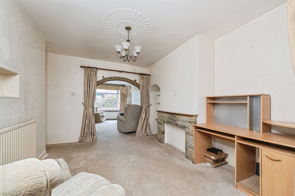 Property photo 3 of 19