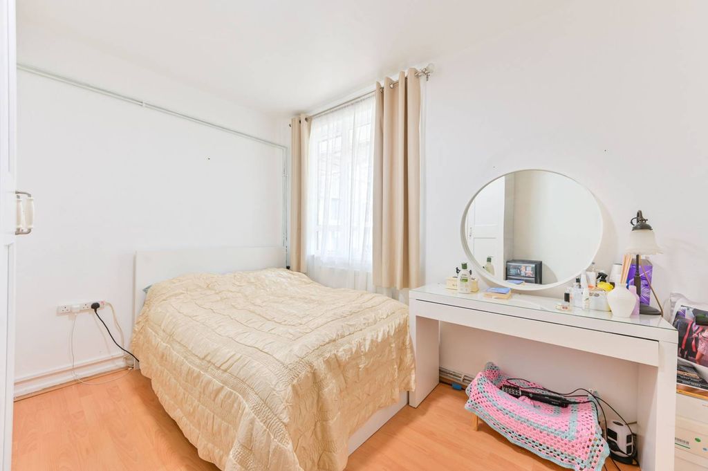 Property photo 3 of 8