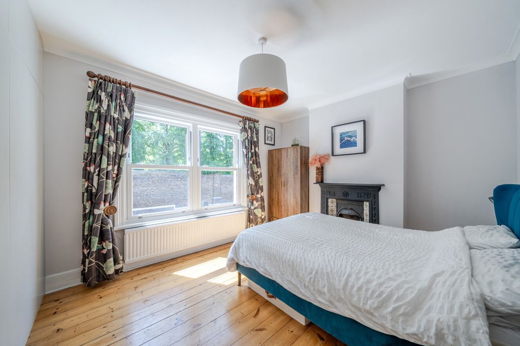 Property photo 3 of 17 1465840-1-6A1036c...
