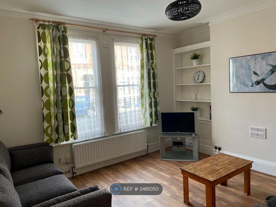 Property photo 1 of 8