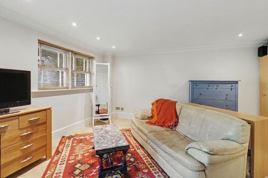 Additional image 25 of 5 bed semi-detached house for salePalace Road, East Molesey KT8