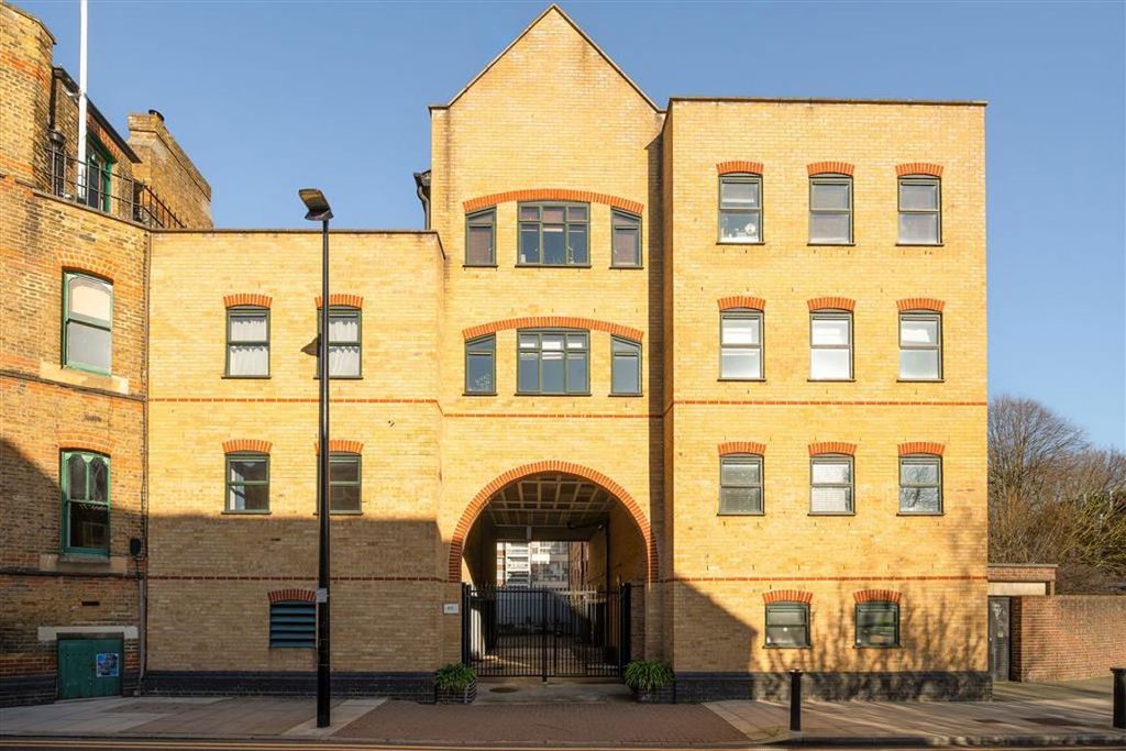 Property photo 1 of 7