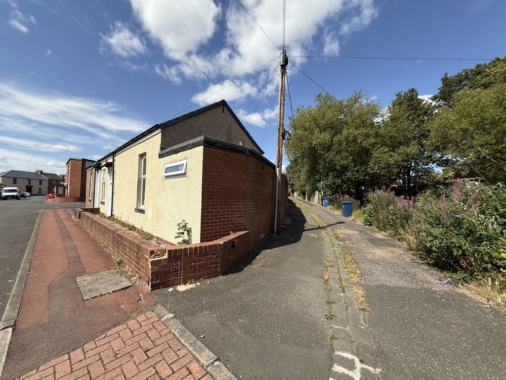 Property photo 1 of 11 Img_6809