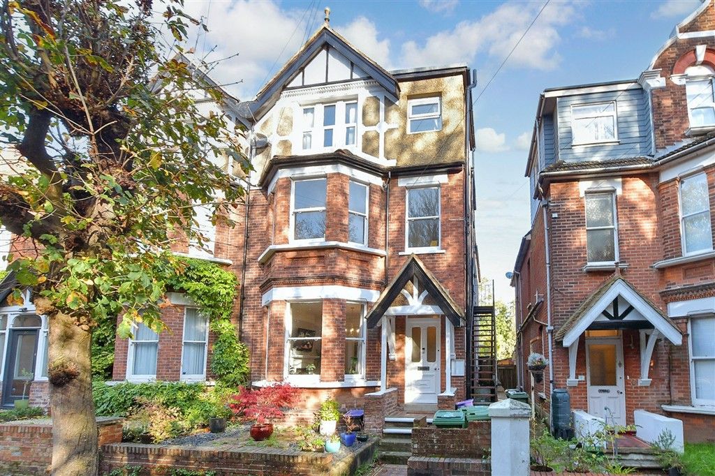 Property photo 2 of 11 External (Web).