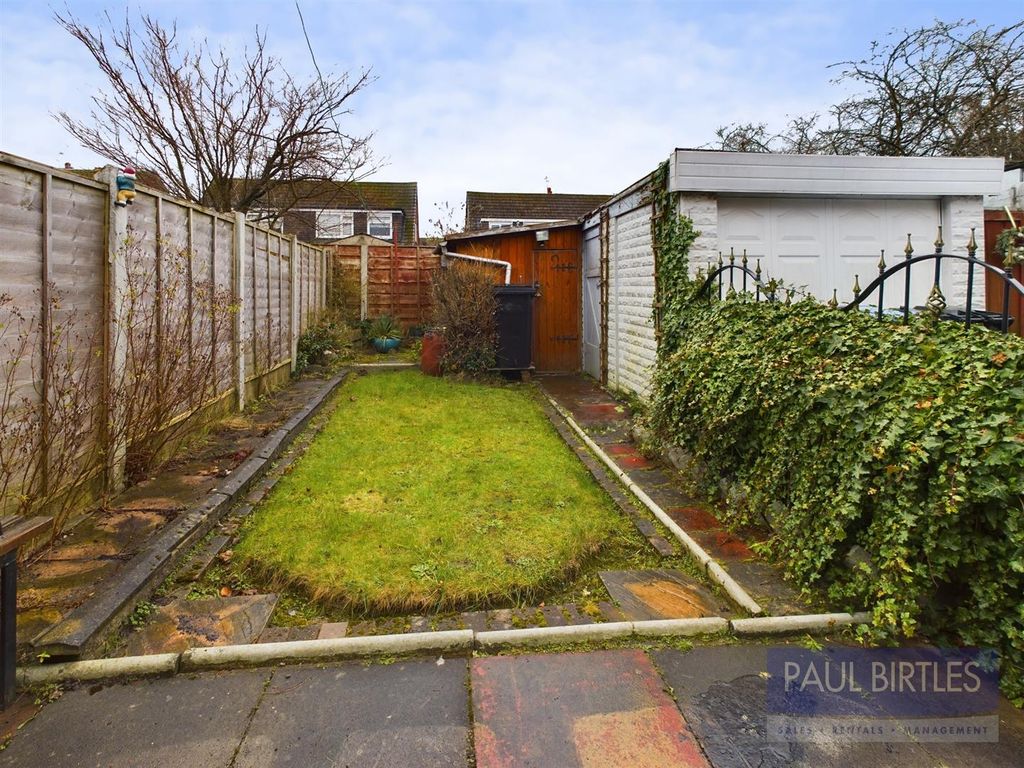 Property photo 2 of 16 Cam01301G0-Pr0570-Still016.Jpg