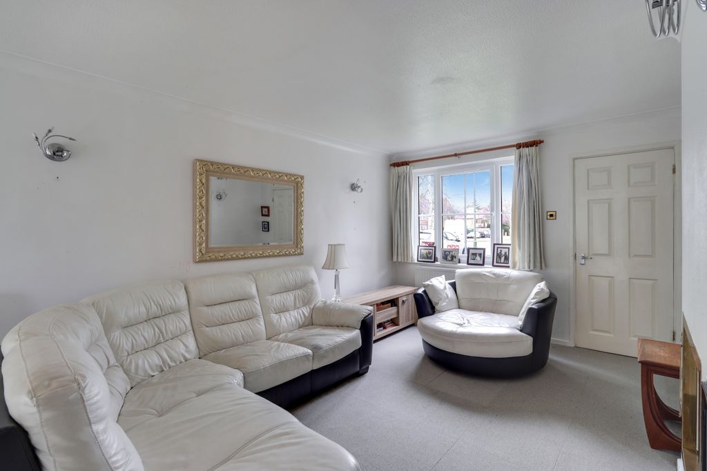 Property photo 3 of 13