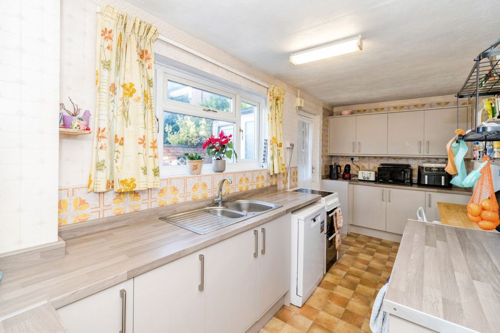 Property photo 3 of 15 Pbox-Img.Jpg