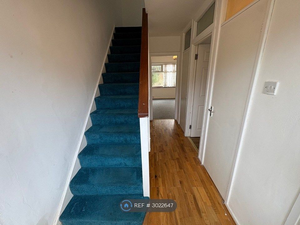 Property photo 3 of 22 Entrance