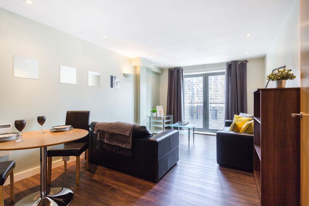 Property photo 3 of 9 Property Photo